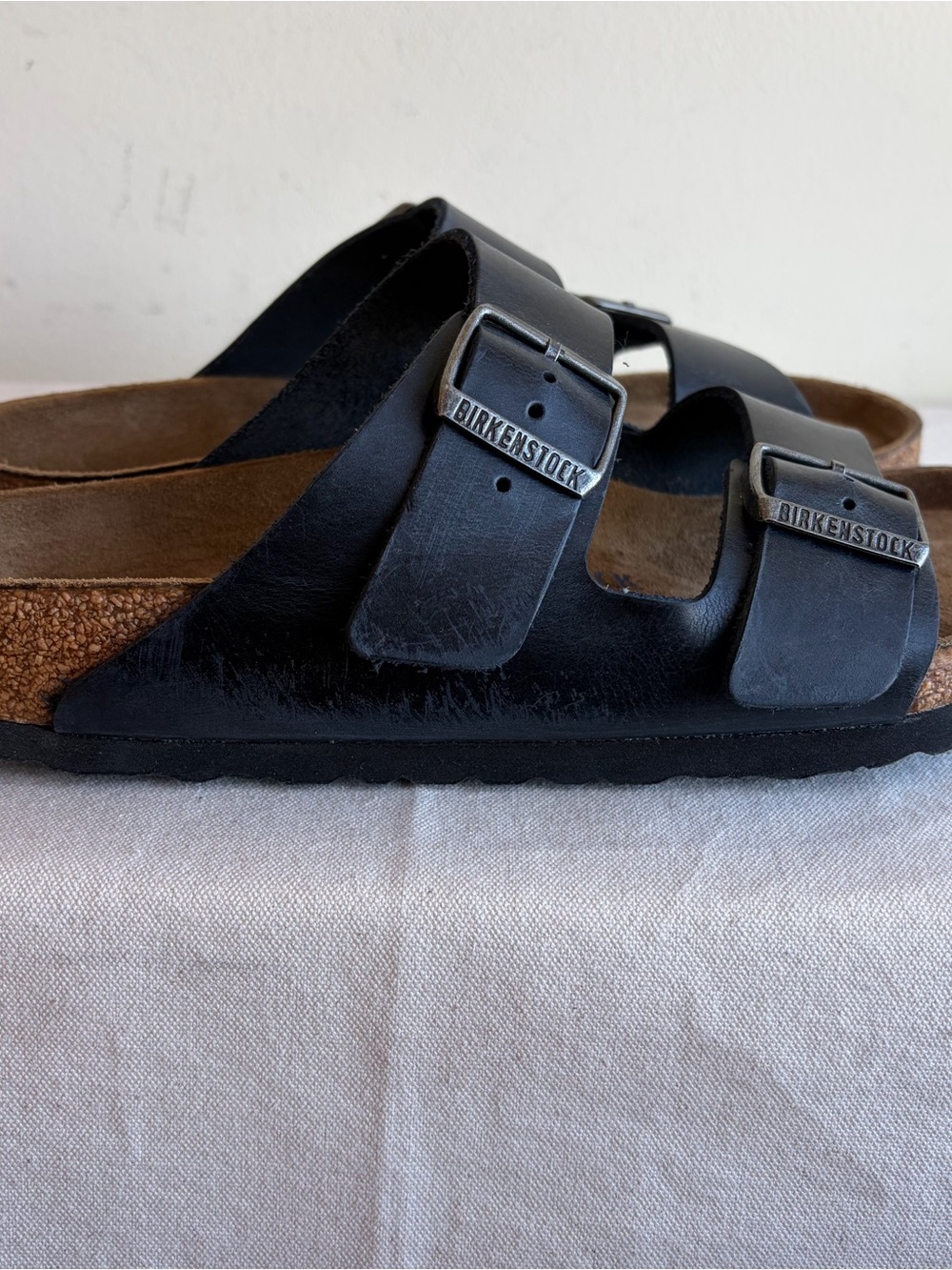 Birkenstock sz 39 Arizona Black Two-Strap Sandals - Picture 4 of 12